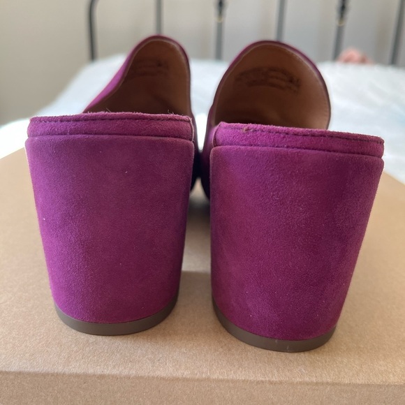 Vionic Presley Mule Pumps - Picture 2 of 14